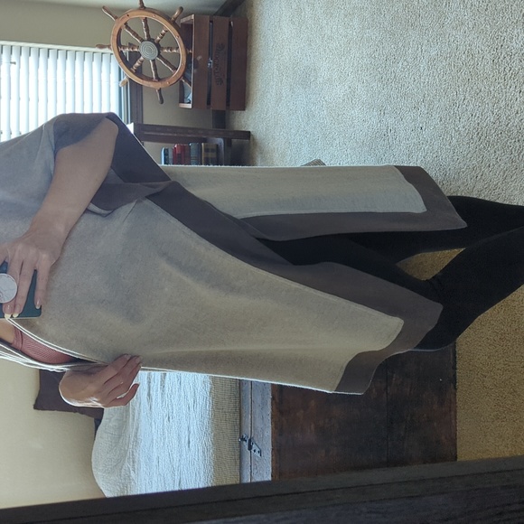 Mystree Ruana - Picture 5 of 6